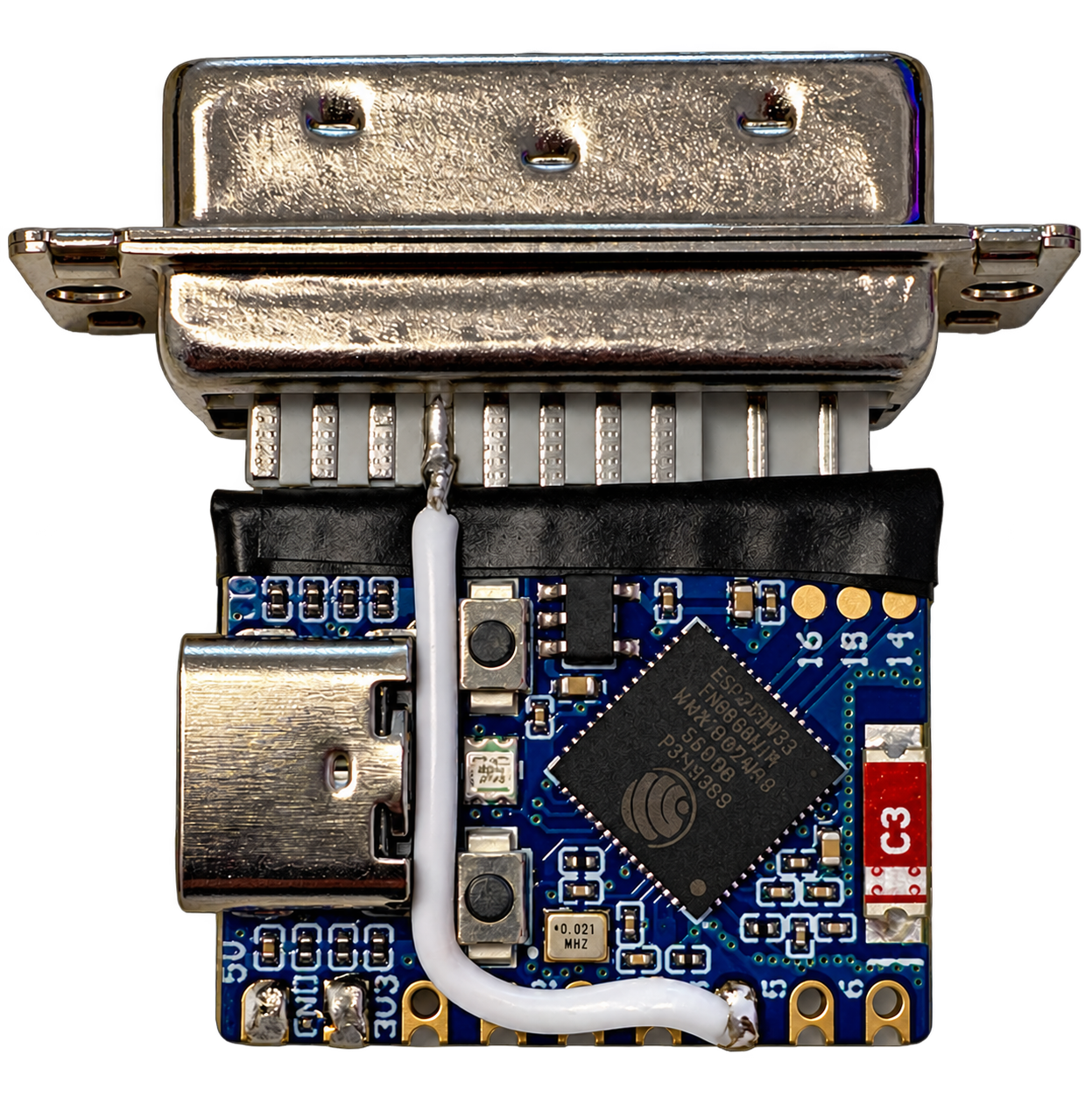Component side of the real adapter, showing the white wire between the DVI connector and ESP32 GPIO4.